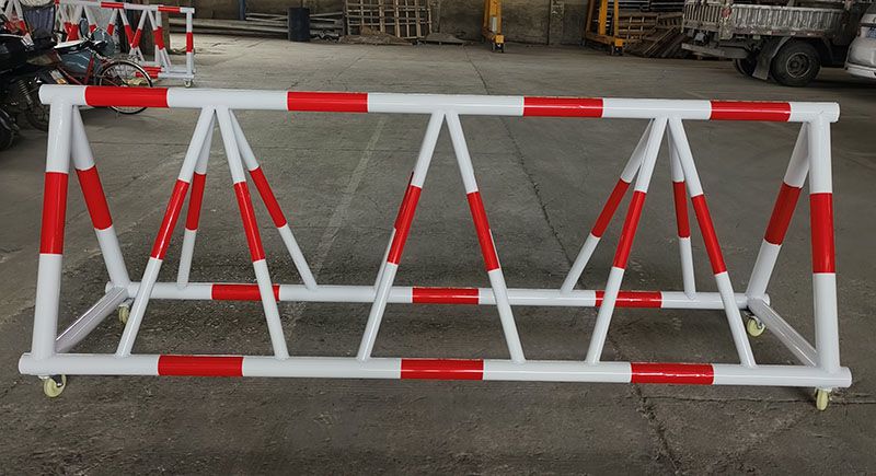 防冲撞护栏，拒马